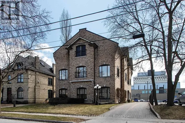 MAIN - 295 WOLFE STREET, London East