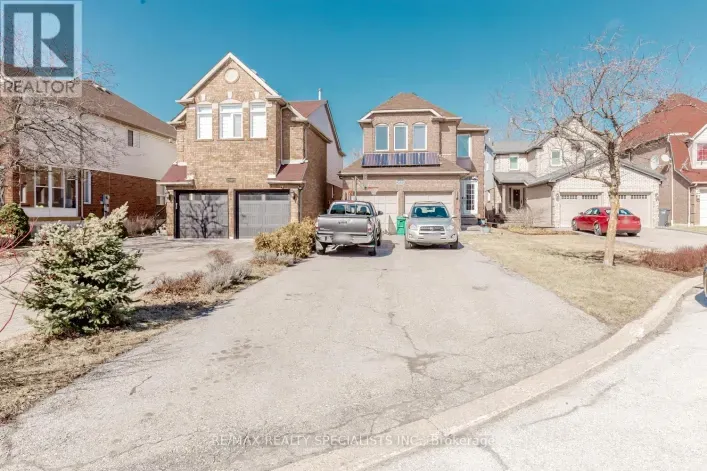 MAIN & 2ND - 2535 RAGLAN COURT, Mississauga