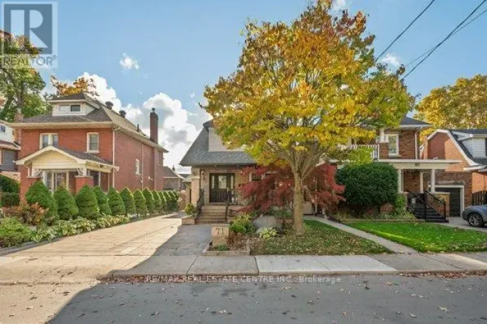 MAIN 2ND - 71 PAISLEY AVENUE N, Hamilton