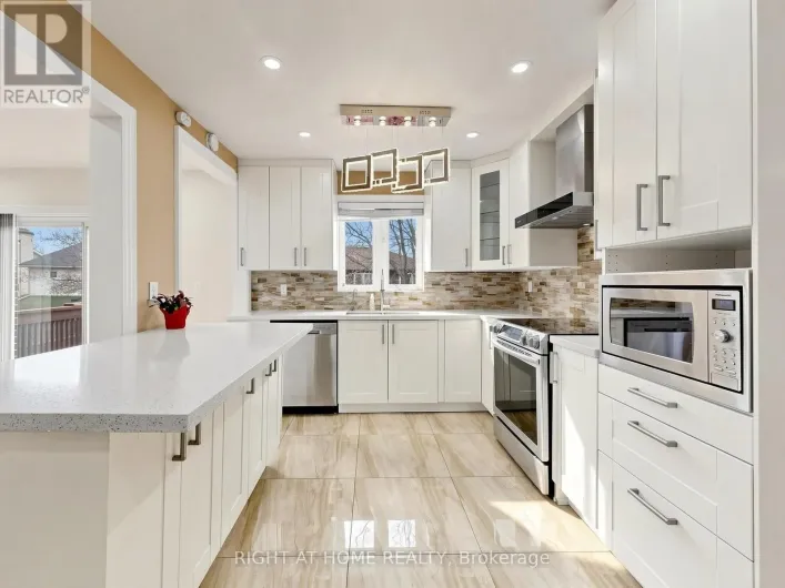 MAIN & 2ND - 86 HOWLETT AVENUE, Newmarket