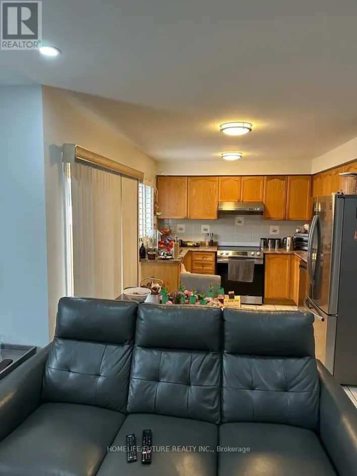 MAIN & 2ND FLR - 19 HUMMINGBIRD DRIVE, Toronto