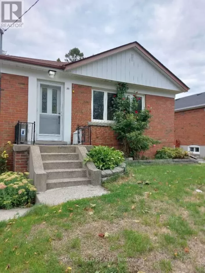 MAIN - 30 YORKSHIRE ROAD, Toronto