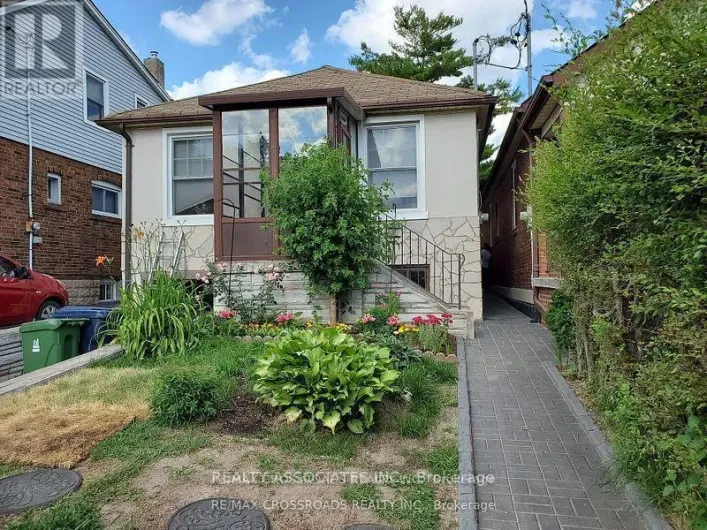 -MAIN - 33 BRANSTONE ROAD, Toronto