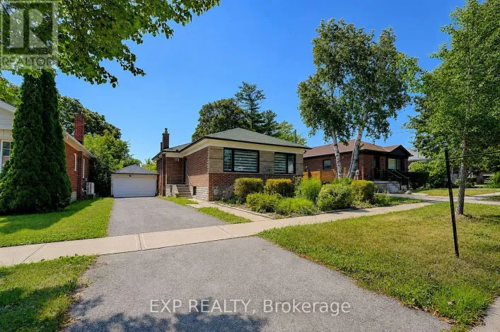 MAIN - 36 VAUXHALL DRIVE, Toronto
