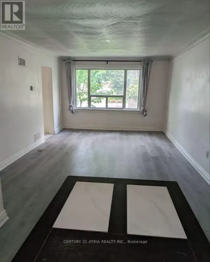 MAIN - 38 HARDING BOULEVARD, Richmond Hill