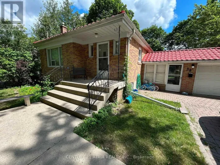 MAIN - 38 HARDING BOULEVARD, Richmond Hill