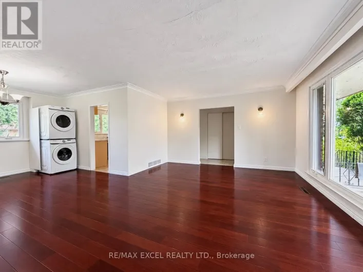 MAIN - 39 COMMONS DRIVE, Toronto