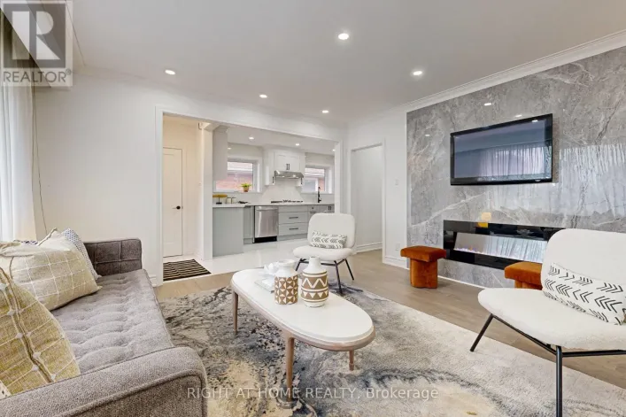 MAIN - 4 BARNES CRESCENT, Toronto