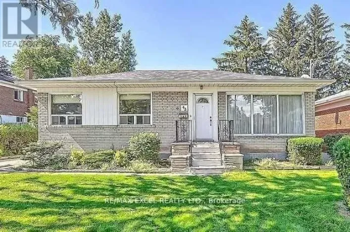MAIN - 43 BOOTHBAY CRESCENT, Newmarket