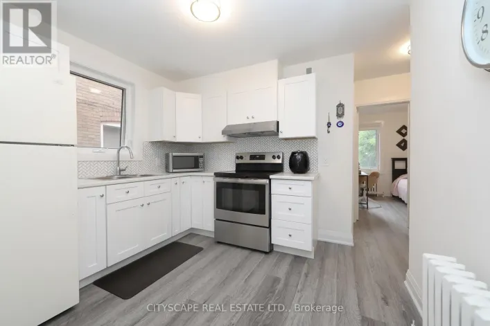 MAIN - 459 HOPEWELL AVENUE, Toronto