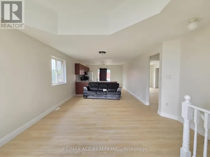 MAIN - 48 AMBLER BAY, Barrie