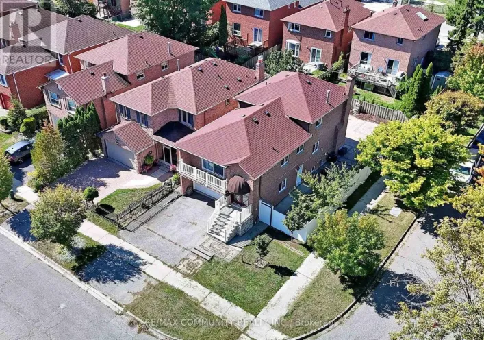 MAIN - 54 EMCARR DRIVE, Toronto