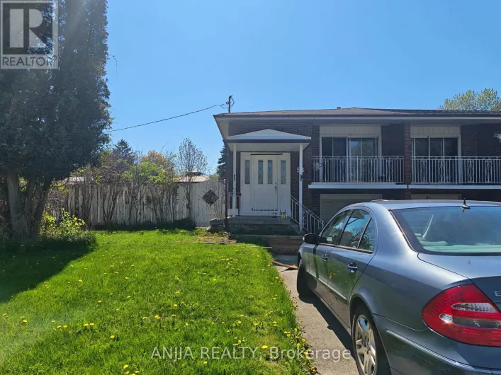 MAIN - 58 KITCHENER ROAD, Toronto
