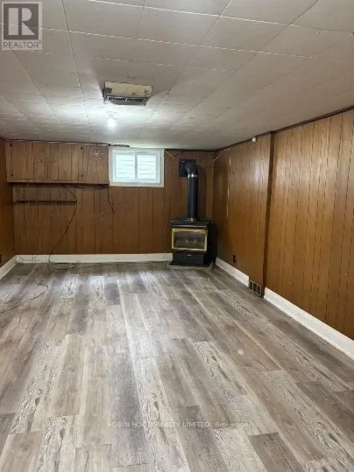 MAIN - 5904 CARMAN STREET, Niagara Falls