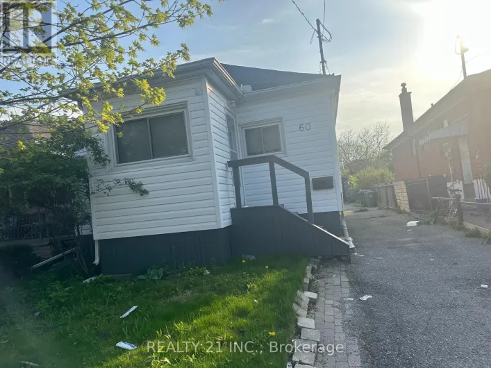 (MAIN) - 60 PHILLIP AVENUE, Toronto