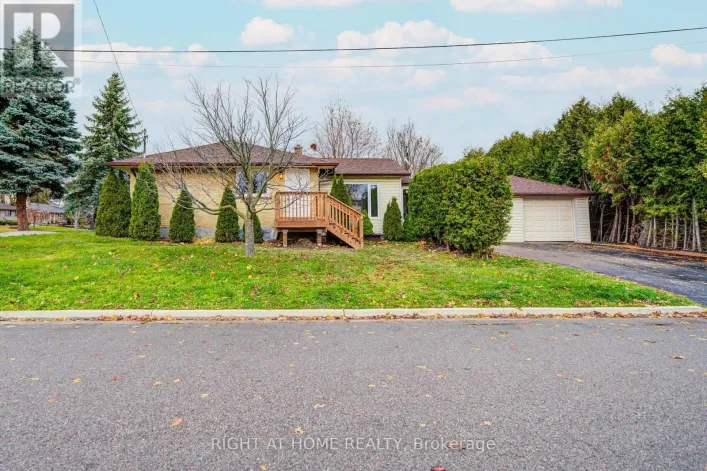 (MAIN) 705 GLENFOREST STREET, Oshawa