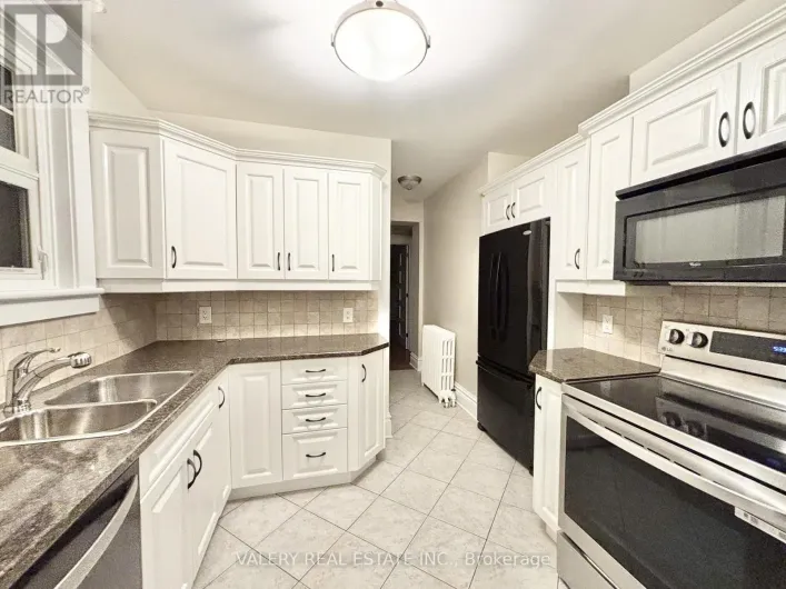 MAIN - 81 HENEY STREET, Ottawa