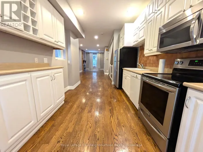 MAIN - 86 ASQUITH AVENUE, Toronto