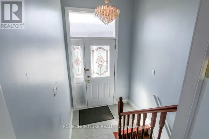 MAIN - 90 MOUNTLAND DRIVE, Toronto