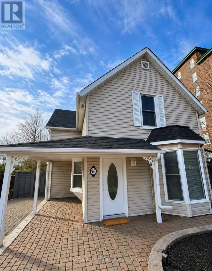 MAIN - 96 GURNETT STREET, Aurora