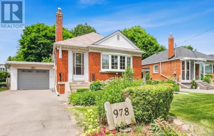 MAIN - 978 PHARMACY AVENUE, Toronto