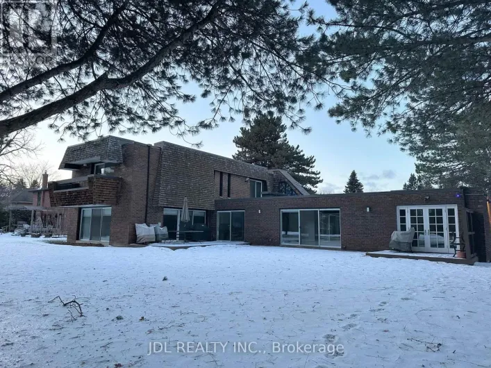 MAIN AND UPPER - 17 FAIRWAY HEIGHTS CRESCENT, Markham