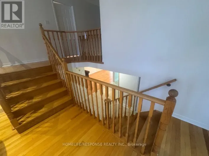 MAIN AND UPPER - 306 COSSACK CRESCENT, Mississauga