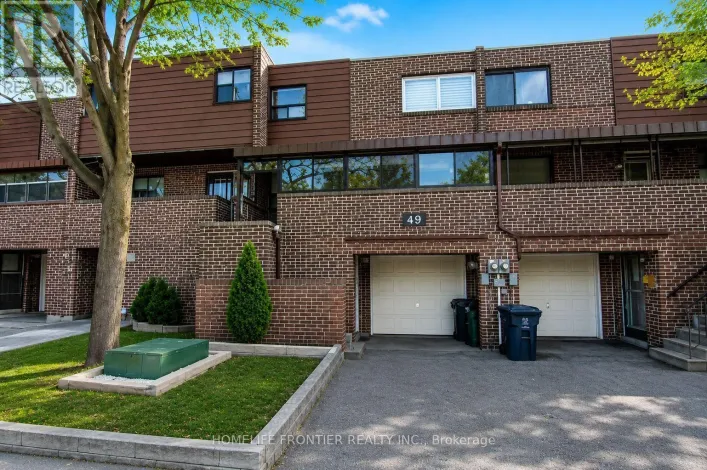 MAIN AND UPPER LEVEL - 49 RED ROBIN WAY, Toronto