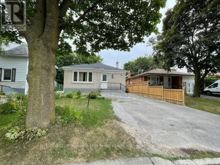 MAIN F - 69 MADAWASKA AVENUE, Toronto