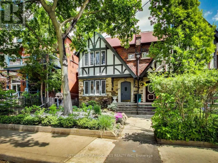 MAIN FL - 125 WALMER ROAD, Toronto