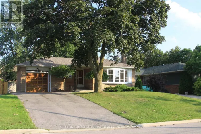 MAIN FL - 141 ELVASTON DRIVE, Toronto