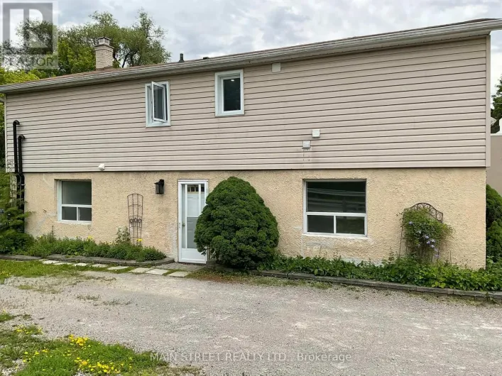 MAIN FLOOR - 161 CHARLOTTE STREET, Newmarket