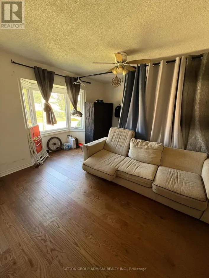 MAIN FLOOR - 166 KULPIN AVENUE, Bradford West Gwillimbury