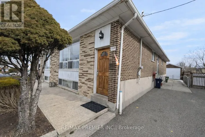 MAIN FLOOR - 199 GRACEDALE BOULEVARD, Toronto
