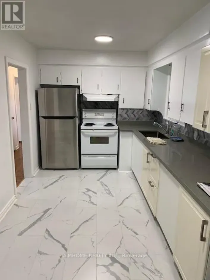MAIN FLOOR - 224 FINCH AVENUE E, Toronto