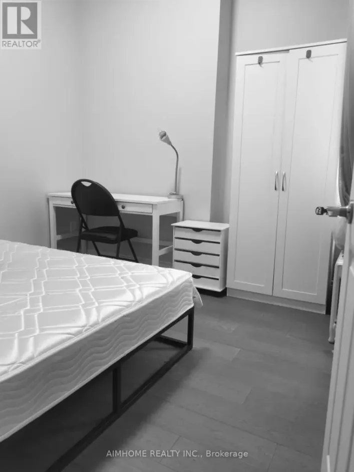 MAIN FLOOR - 253 PALMERSTON AVENUE, Toronto