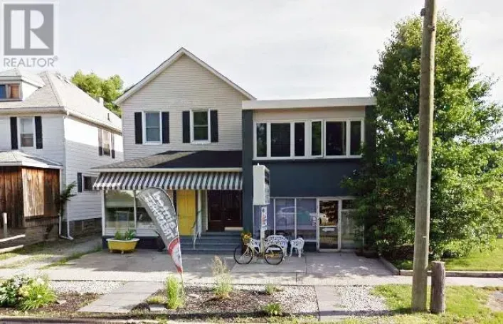 MAIN FLOOR - 302 DAVIS STREET, Sarnia