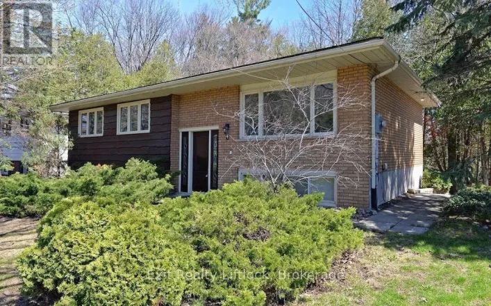 MAIN FLOOR - 4 WALLIS DRIVE, Peterborough