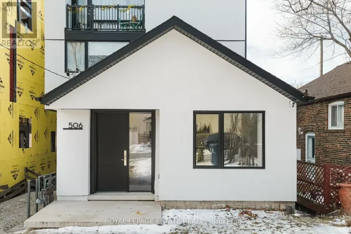 MAIN FLOOR - 506 SCARBOROUGH ROAD, Toronto