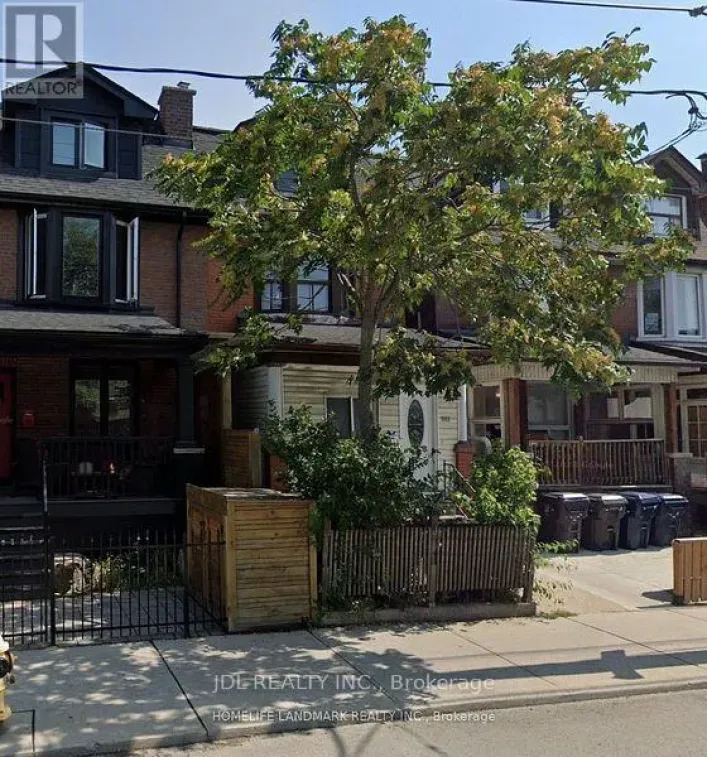 MAIN FLOOR - 593 BATHURST STREET, Toronto