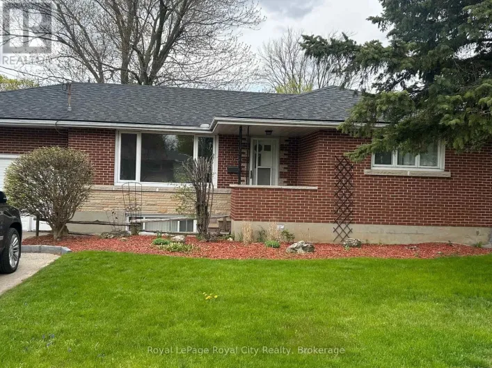MAIN FLOOR - 6 MONTGOMERY STREET, Guelph