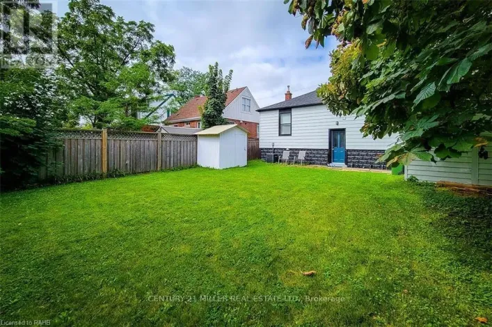 MAIN FLOOR - 67 EAST 13TH STREET, Hamilton