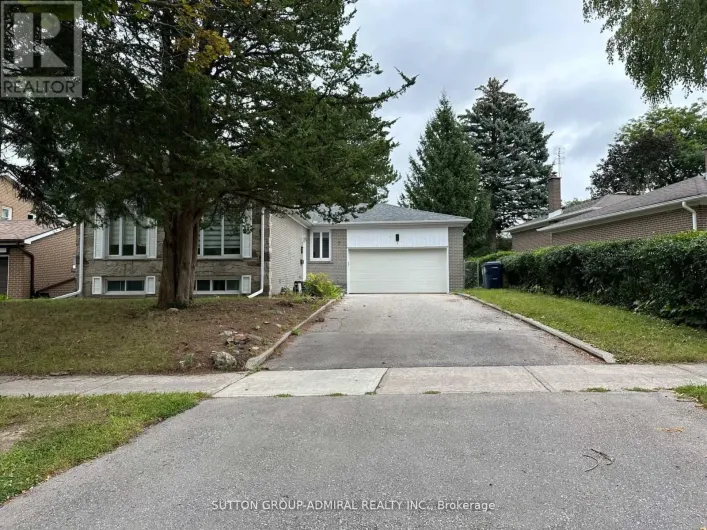 MAIN FLOOR - 7 RESOLUTION CRESCENT, Toronto
