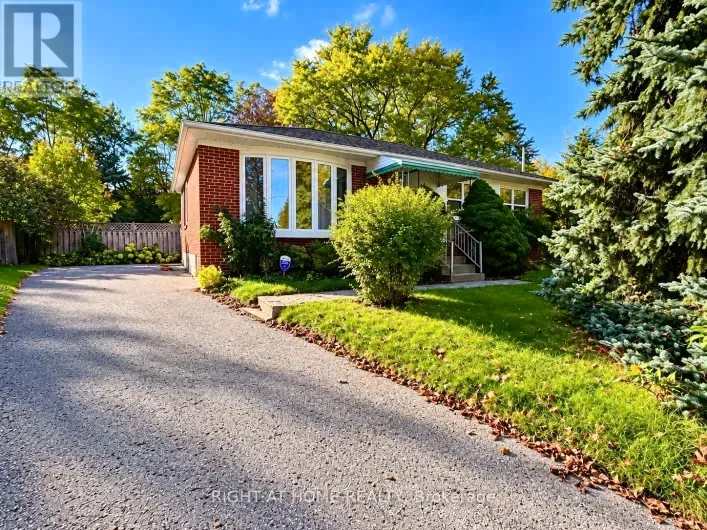 MAIN FLOOR - 72 MONKSWOOD CRESCENT, Newmarket