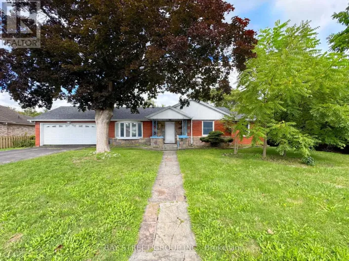 MAIN FLOOR - 8 MIDDLE STREET, Georgina