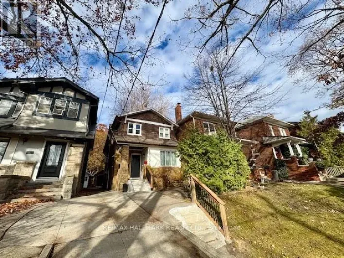 MAIN FLOOR/APT#1 - 1700 GERRARD STREET, Toronto