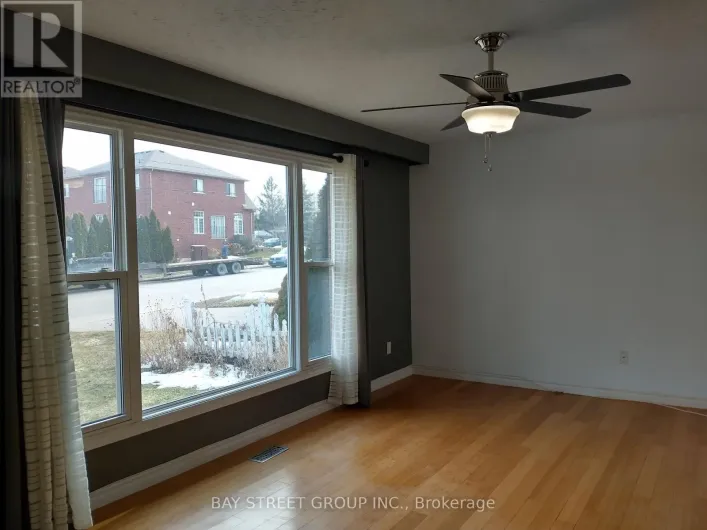 MAIN LEVEL - 418 LITTLE AVENUE, Barrie