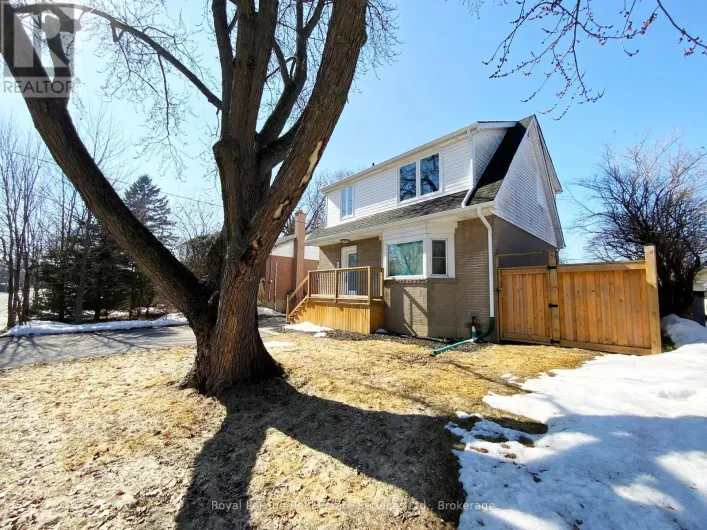 MAIN & SECOND FLOOR - 94 WEST 32ND STREET, Hamilton