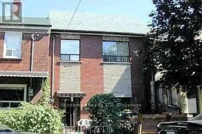 MAINFLOOR - 139 LIPPINCOTT STREET, Toronto