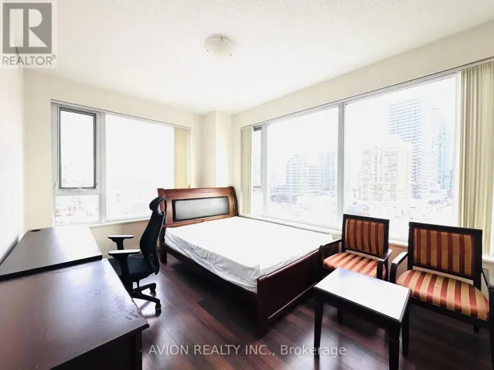 MASTERBEDROOM 702 - 68 CANTERBURY PLACE, Toronto